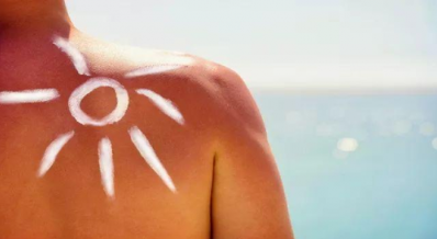 How to provide first aid after skin expo