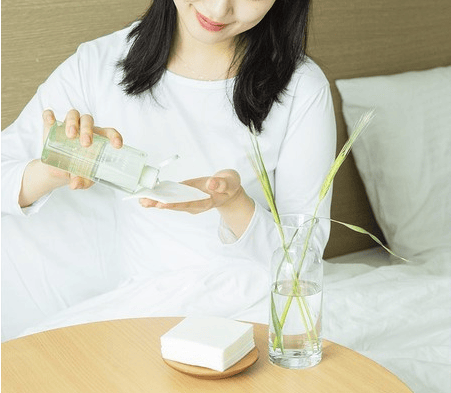 DAAO cosmetics OEM:Using the wrong makeup remover can even harm your face! How to choose between water, ointment, milk and oil? Let me tell you the advantages and disadvantages once(pic2) image.png