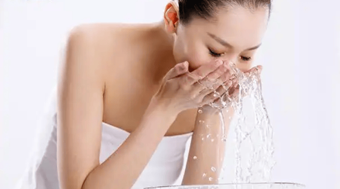 DAAO cosmetics OEM：How should anti-wrink
